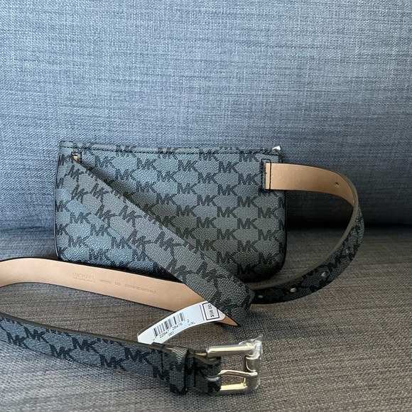 NWT MICHAEL KORS MK SIGNATURE FANNY PACK BAG - Picture 6 of 10